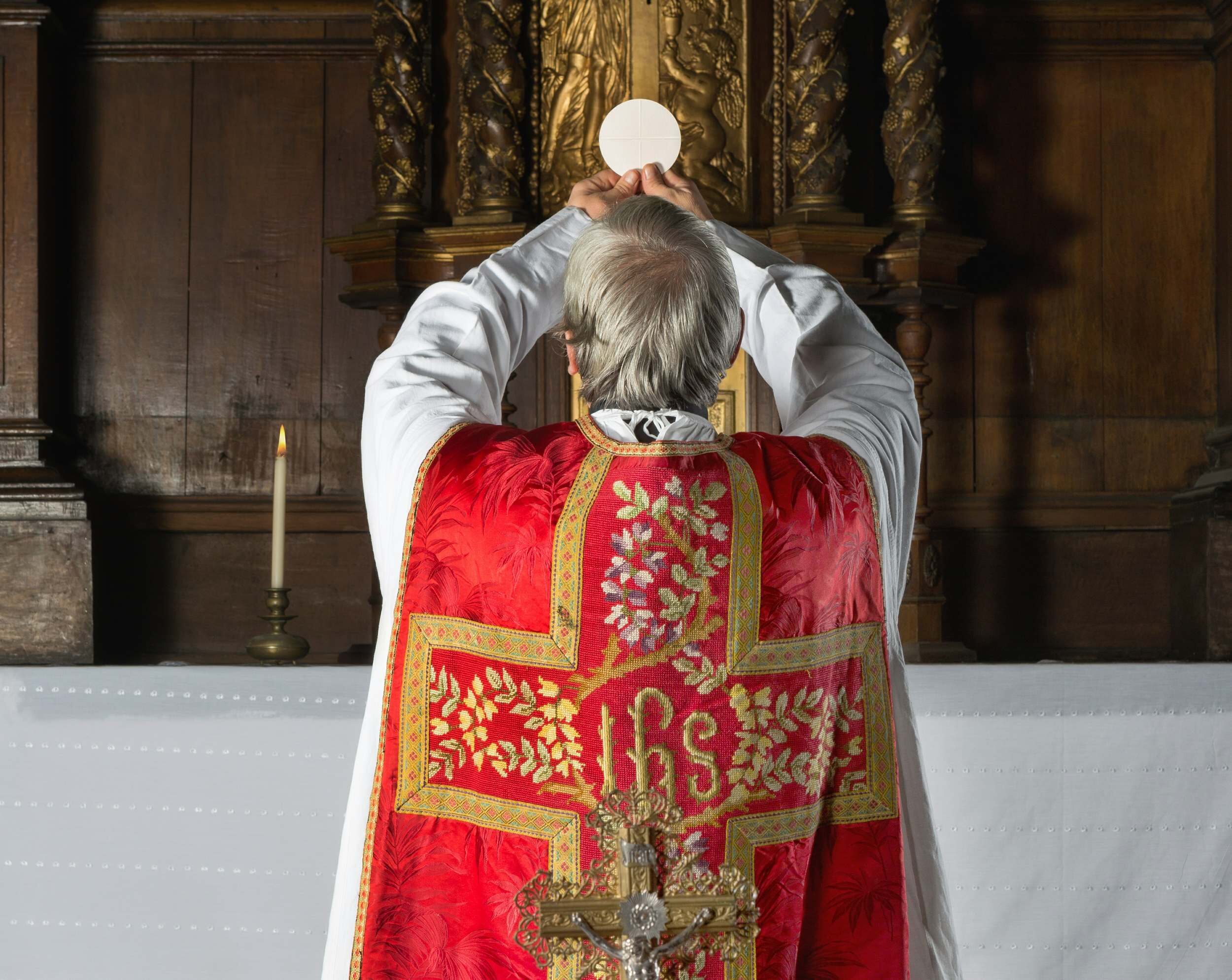 Fr Antonio Writes: His Body and Blood