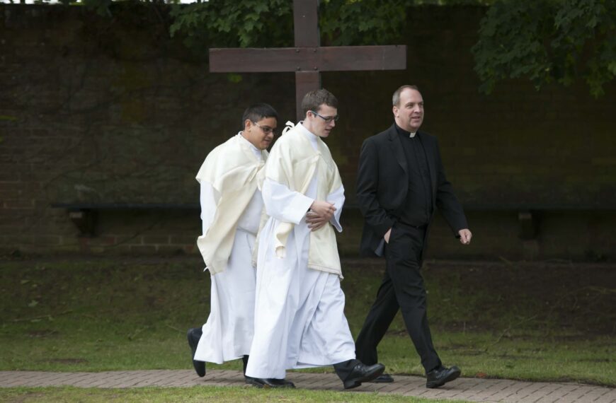 Seminarians’ Secrets in New Video
